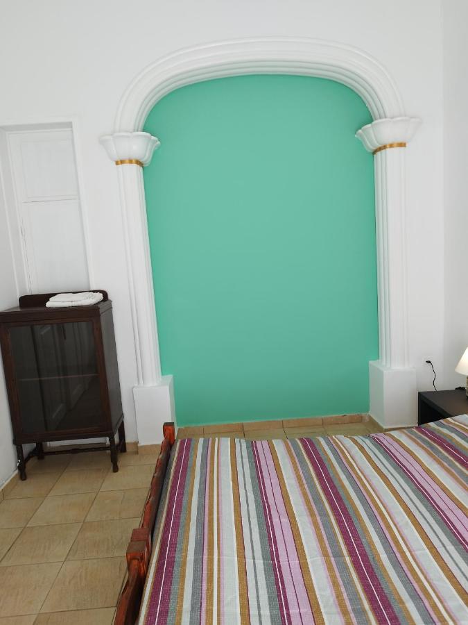 Комната Pilika 4Room With Shared Bath Athens Ngoại thất bức ảnh