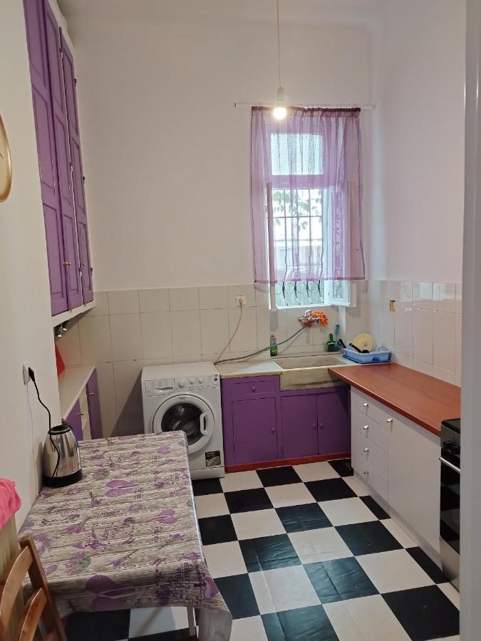 Комната Pilika 4Room With Shared Bath Athens Ngoại thất bức ảnh
